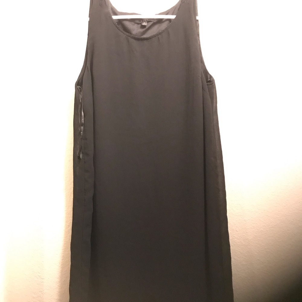Black short dress